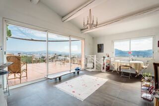  Propriété/château à vendre 5 pièces 160 m²