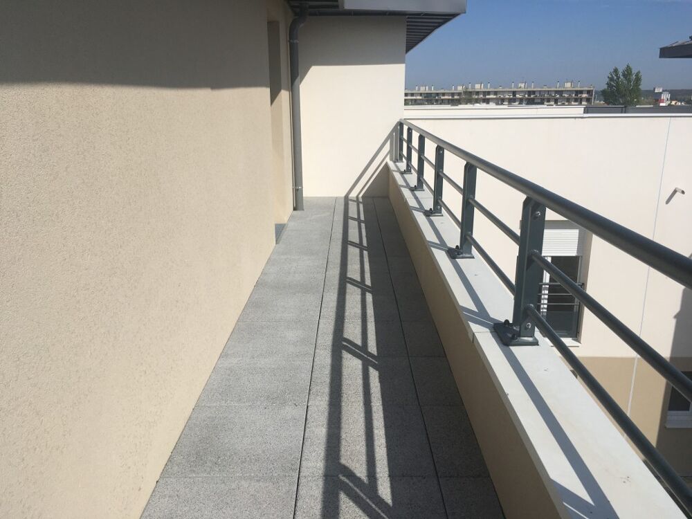 Location Appartement T2 avec terrasse et parking à CORBEIL ESSONNES Corbeil essonnes