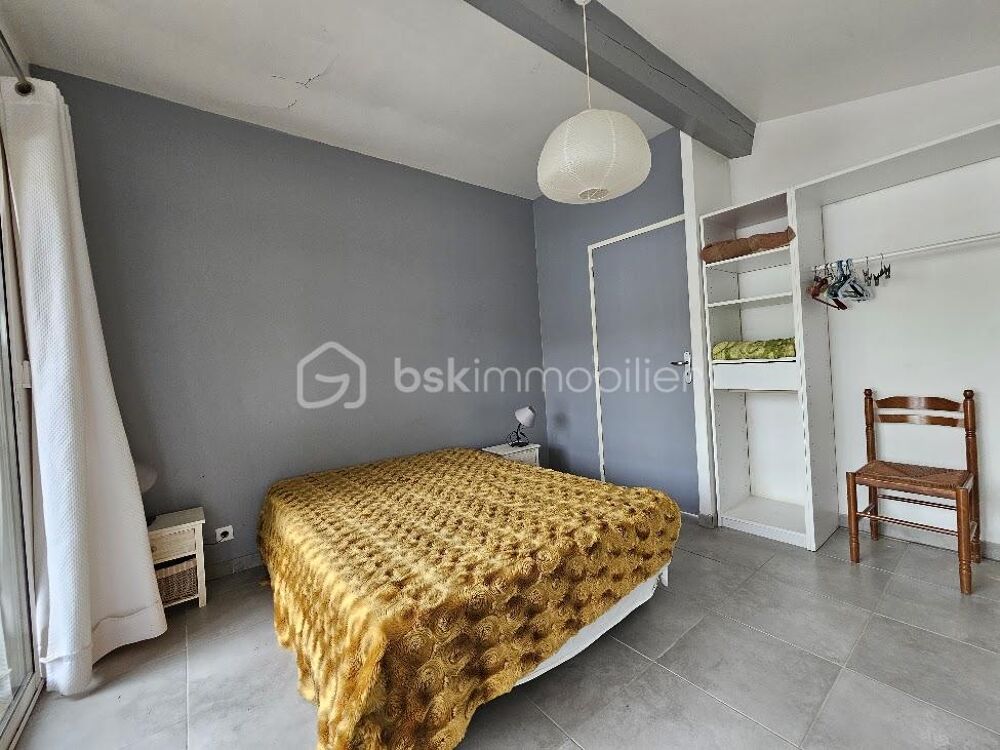 Vente Maison Maison de plain pied 3 pièces avec jardin au calme Lagorce