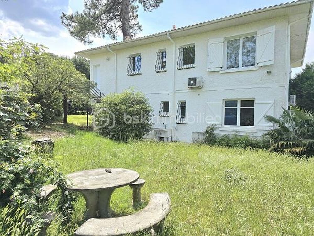 MAGNIFIQUE MAISON DE 170 M2 4 CHAMBRES SUR UN TERRAIN DE 913 M2 !!!