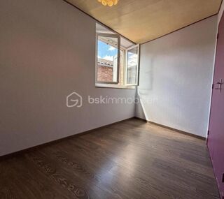  Propri�t�/ch�teau � vendre 6 pi�ces 151 m�