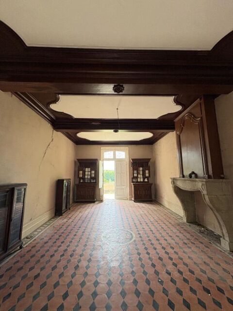   INVESTISSEMENT D'EXCEPTION : Château de 1763 au coeur du vignoble girondin 