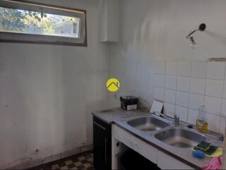  Propriété/château à vendre 4 pièces 99 m²