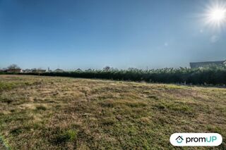  Terrain  vendre 689 m