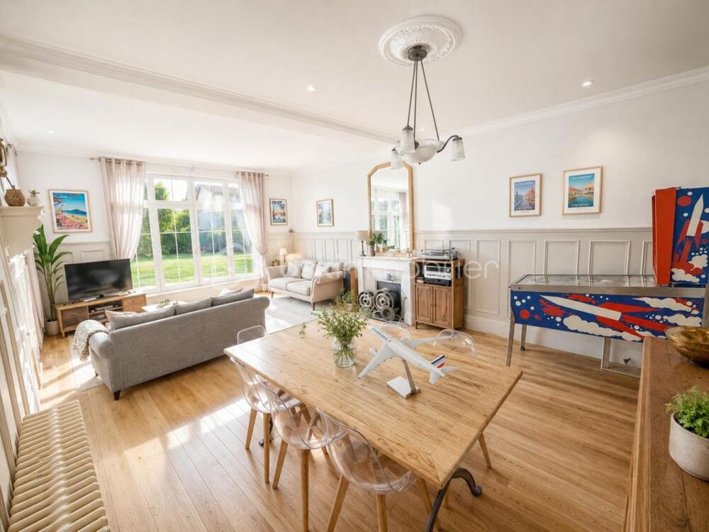 Maison familiale de caractère avec jardin, dépendances et logement locatif  Hyper centre-ville Gisors