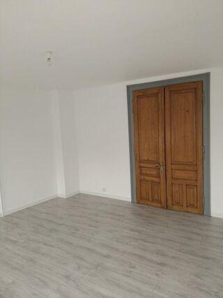  Appartement � louer 4 pi�ces 100 m�