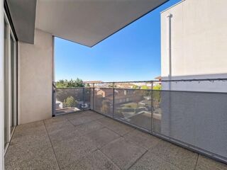 Vente Appartement DÉCINES-CENTRE - T2 lumineux de 46 m² - Balcon et Garage - Copropriété 2015 Decines charpieu