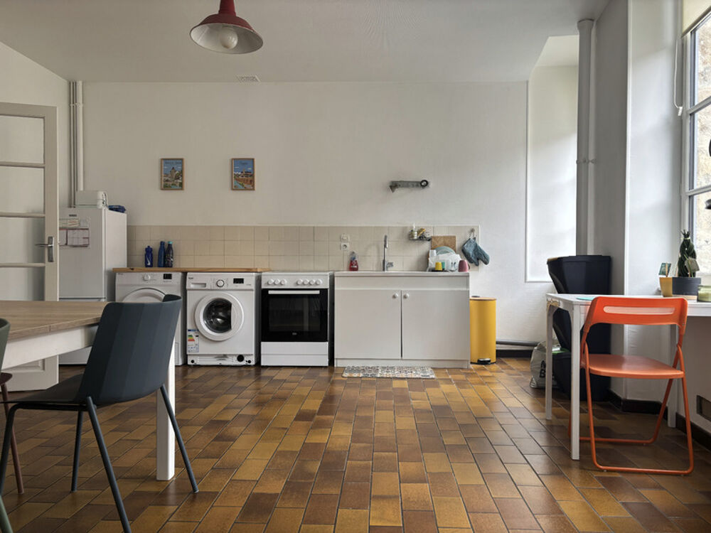 Vente Appartement SEMUR EN AUXOIS centre-ville : appartement quatre piéces, 93m², avec une terrasse. Prix : 155 000€ Semur en auxois