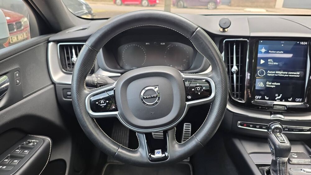 XC60 II 2.0 D4 190 Geartronic8 R-Design - Automatique Toit ouvran 2018 occasion 10000 Troyes