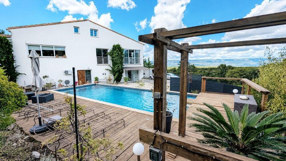 à vendre  Maison Vernègues (13116)