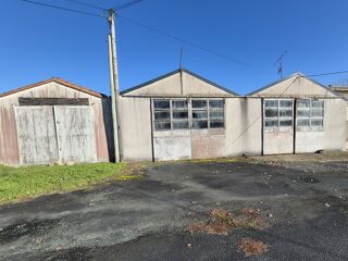  Remise / Grange à vendre 2 pièces 260 m² Saint savinien
