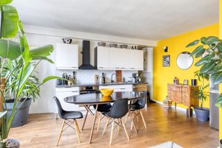 Vente Appartement Trois-pièces en parfait état avec vue plein ciel Paris 15