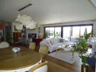  Maison � vendre 8 pi�ces 242 m�