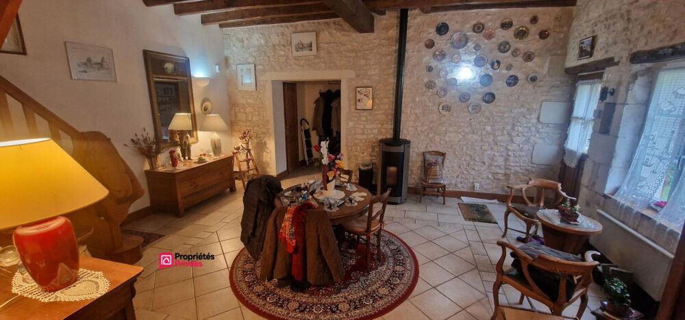 Longère de 155 m² - 6 pièces dont 3 chambres plus dépendances