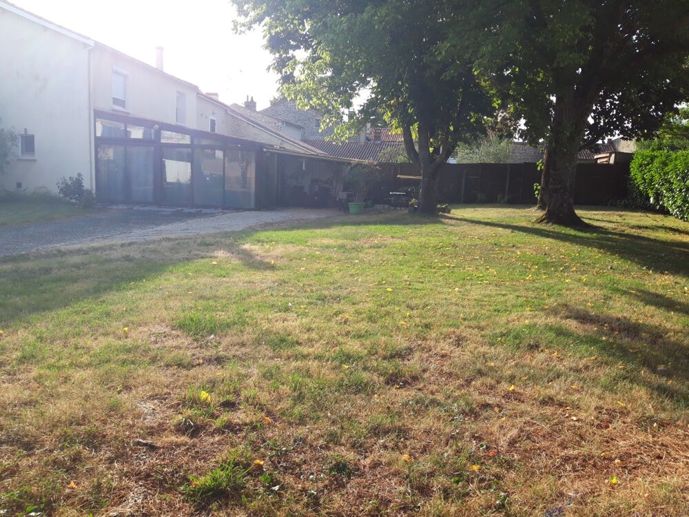 Vente Maison Maison à vendre 6 pièces et véranda FONTENAY LE COMTE (85200) Fontenay le comte