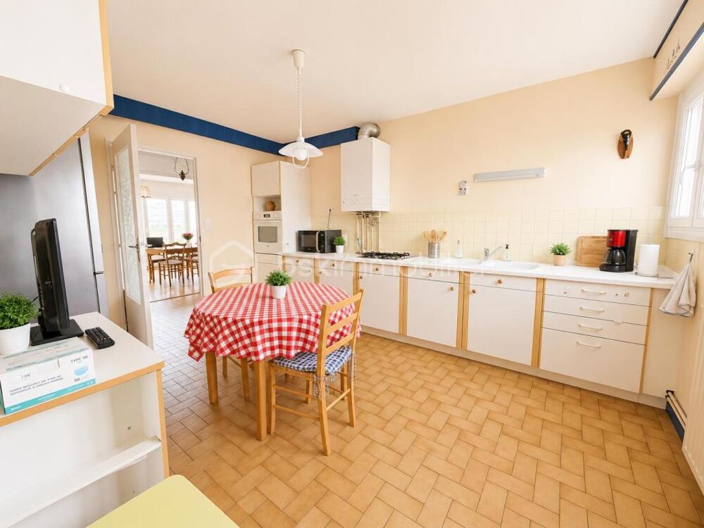 Vente Appartement Appartement T4 – 90 m² – Dernier étage – Vue dégagée – Balcon – Parking La roche sur yon