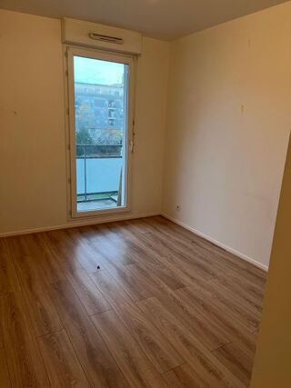  Appartement � louer 4 pi�ces 77 m�