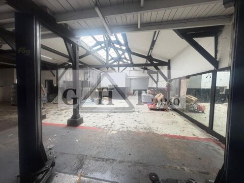   Entrepôt bureaux 451,10 m² à la vente à Champigny- Sur-Marne 