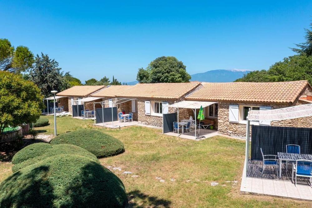 à vendre  Propriété/château La Roque-sur-Pernes (84210)