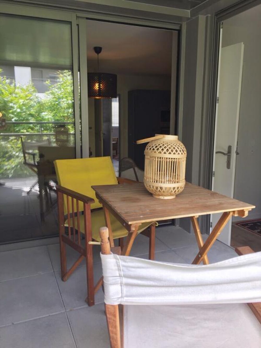 Vente Appartement T3 très récent avec loggia et parking  sécurisé, meublé Quartier Nansouty Sainte Croix Bordeaux
