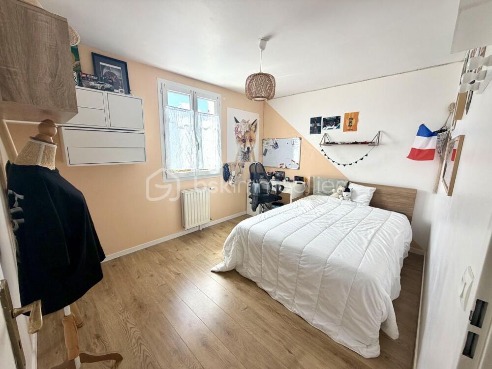 Vente Maison Maison familiale T6 104m2 au cœur du Bourg Savigny le temple