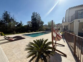  Villa � vendre 9 pi�ces 194 m�