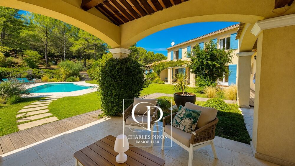 Vente Villa Maison à vendre 8 pièces ROGNES (13) Rognes