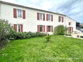  Maison à vendre 10 pièces 271 m²