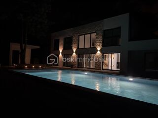  Maison � vendre 8 pi�ces 293 m�