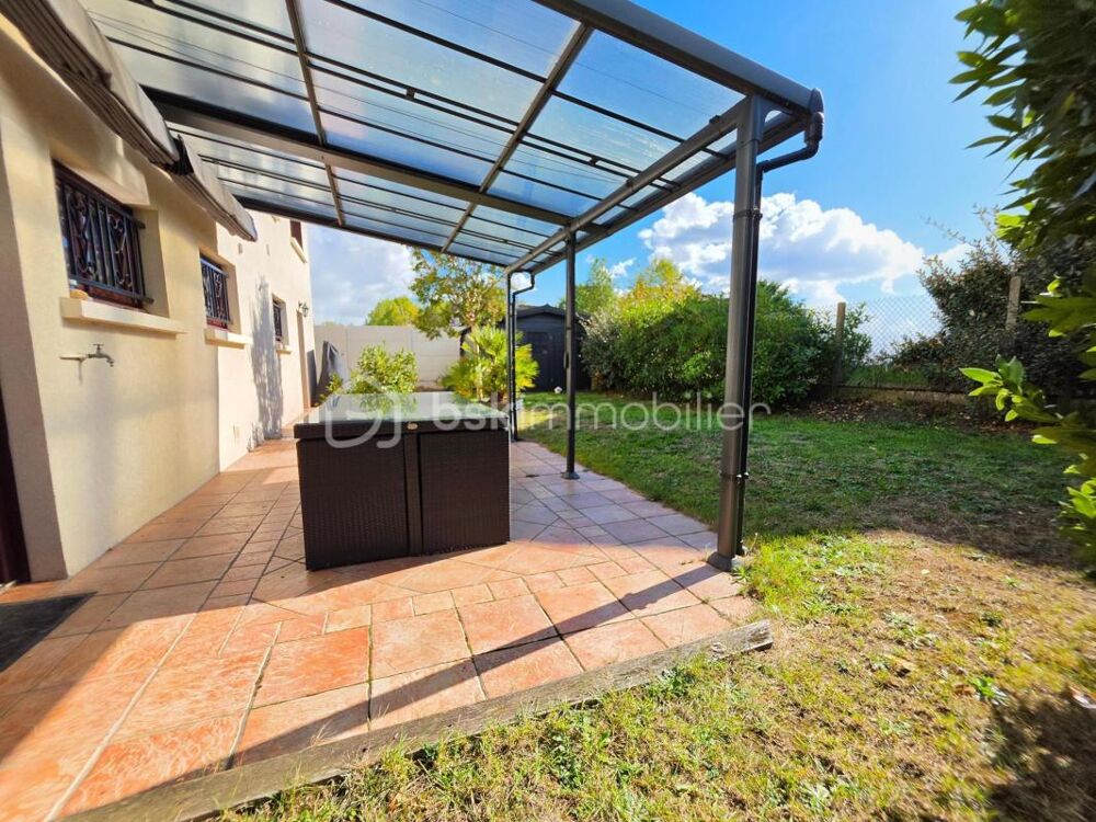 Vente Maison Pavillon traditionnel non mitoyen 170m² garage jardin Courtry