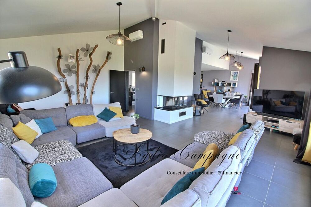 � vendre  Propri�t�/ch�teau Saint-Galmier (42330)