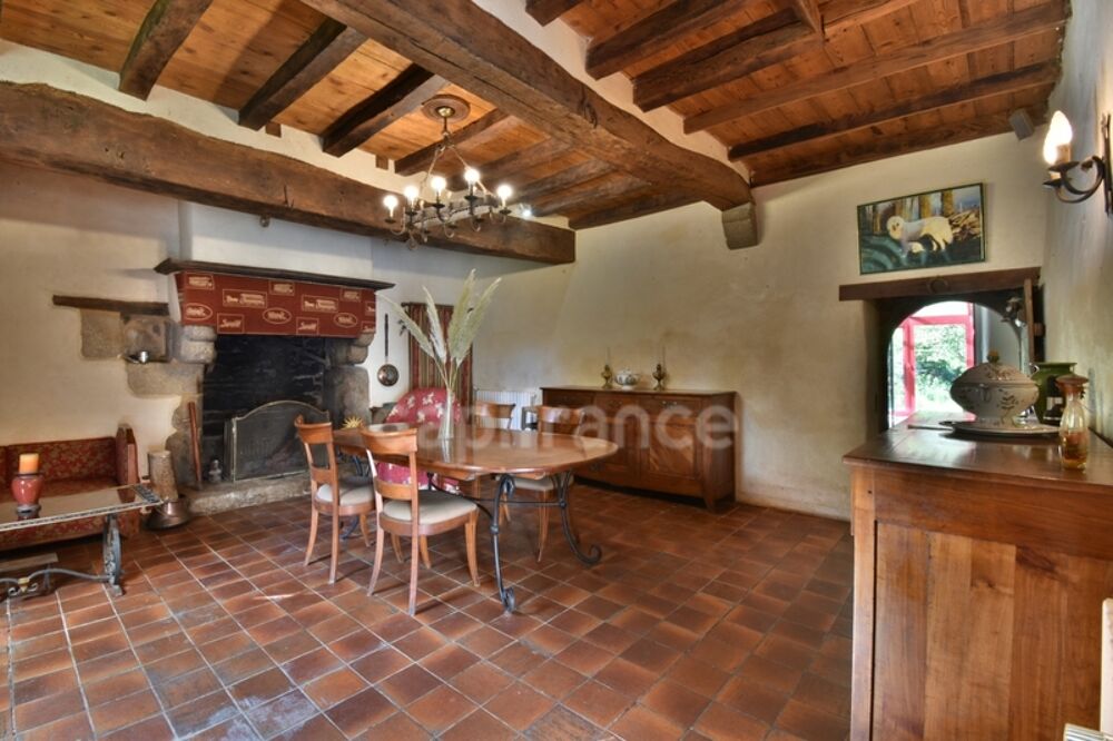 Maison en pierre de 4 chambres