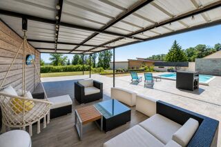 Maison à vendre 12 pièces 239 m²