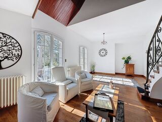  Maison à vendre 8 pièces 220 m²