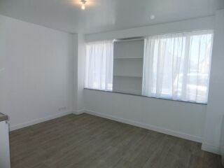  Appartement à louer 1 pièce 32 m²