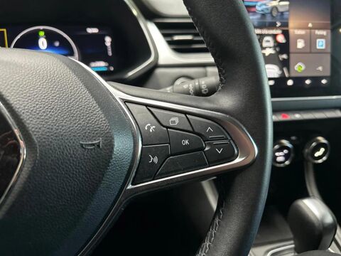 Captur II E-TECH HYBRIDE FAST TRACK - R&eacute;gulateur/limiteur CLIM Auto 2023 occasion 73000 Chambery