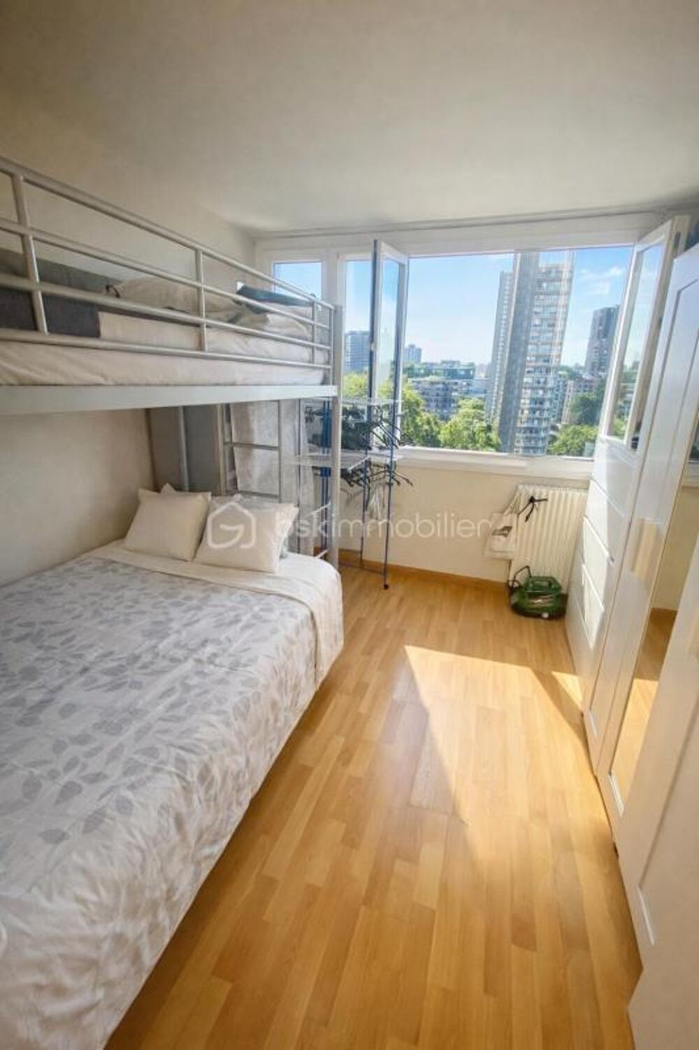Tour Bologne, appartement 4 pièces de 69 m²
