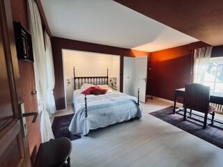  Propri�t�/ch�teau � vendre 10 pi�ces 310 m�