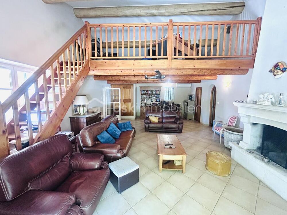 à vendre  Propriété/château Eyragues (13630)