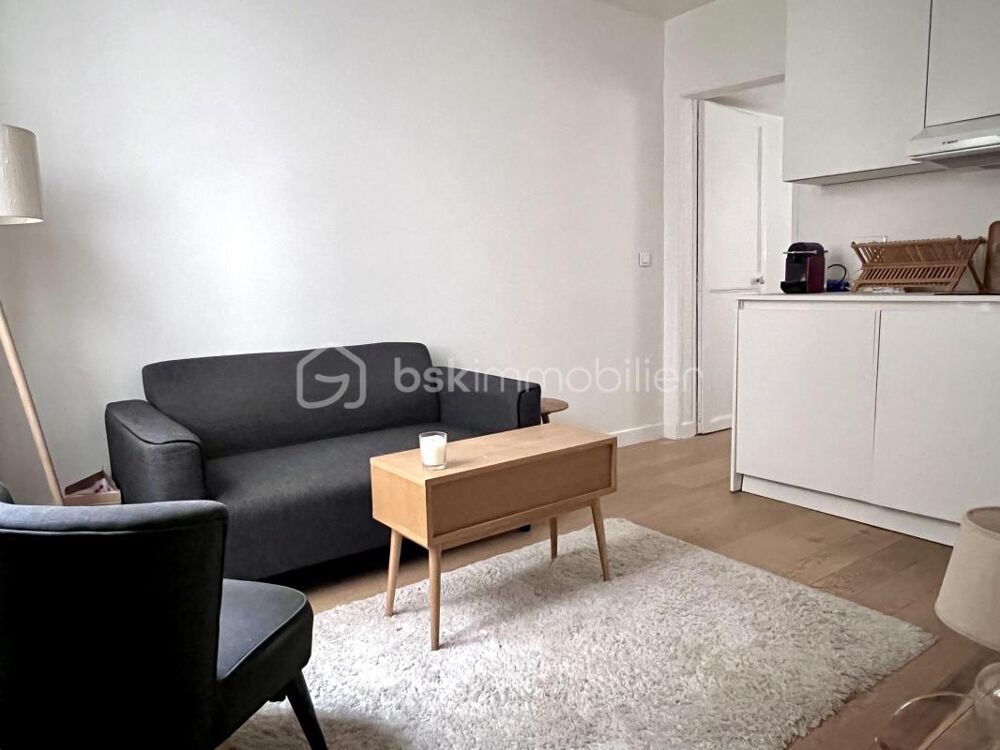 Vente Appartement Paris 3ème, hypercentre de Paris, 2 pièces de 24m2, entièrement rénové, calme absolu Paris 3