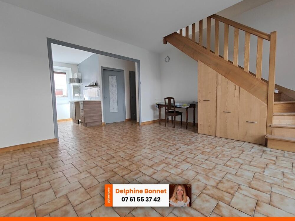 Centre village de St Joseph de Rivière, maison en pierre 4P 85 m2 avec dépendance et cour