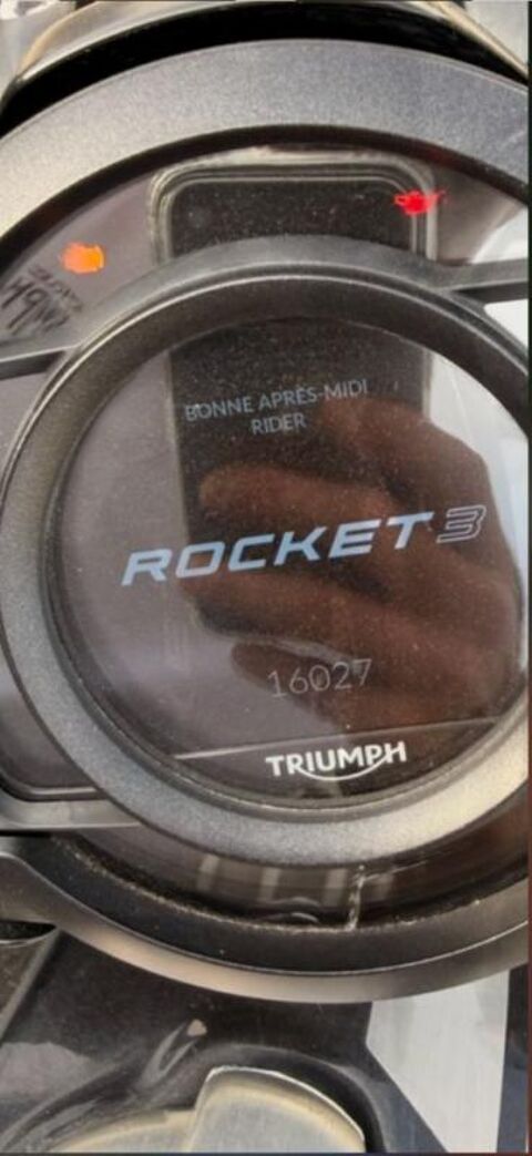 TRIUMPH 2020 occasion 83390 Cuers