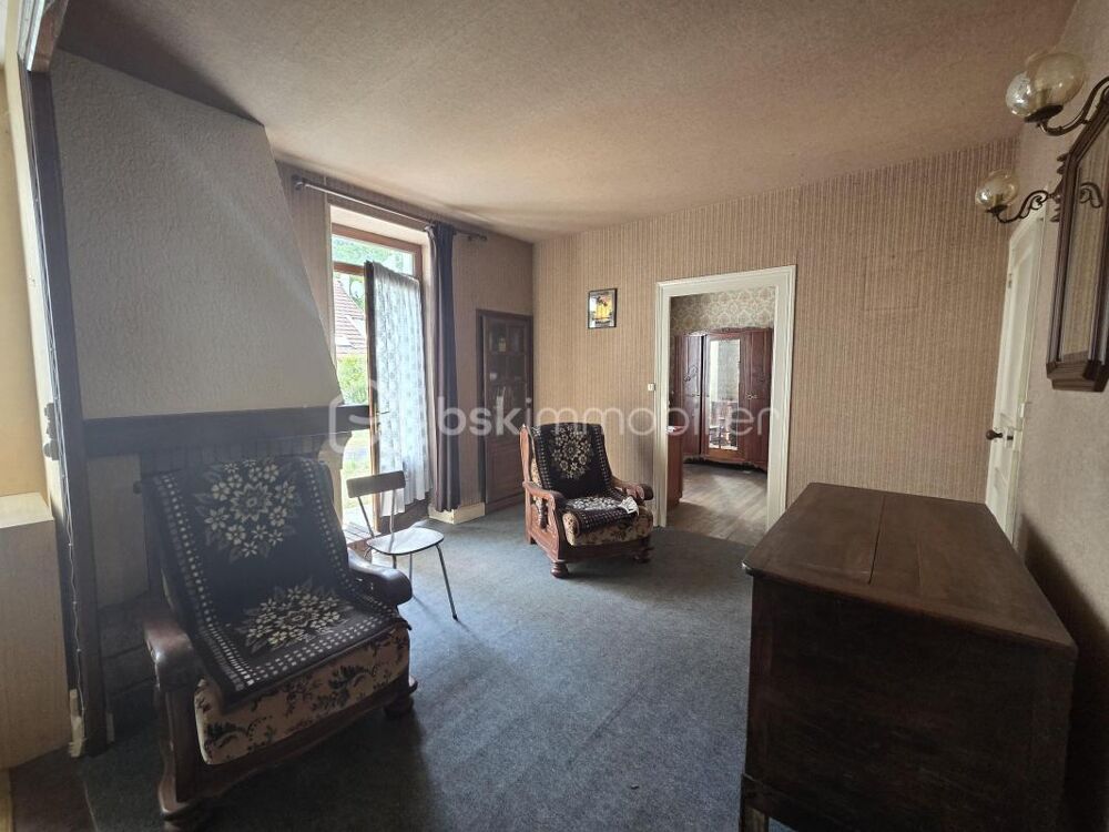 Vente Maison Maison à rénover avec potentiel, grand garage et jardin clos de 1200 m² Limalonges