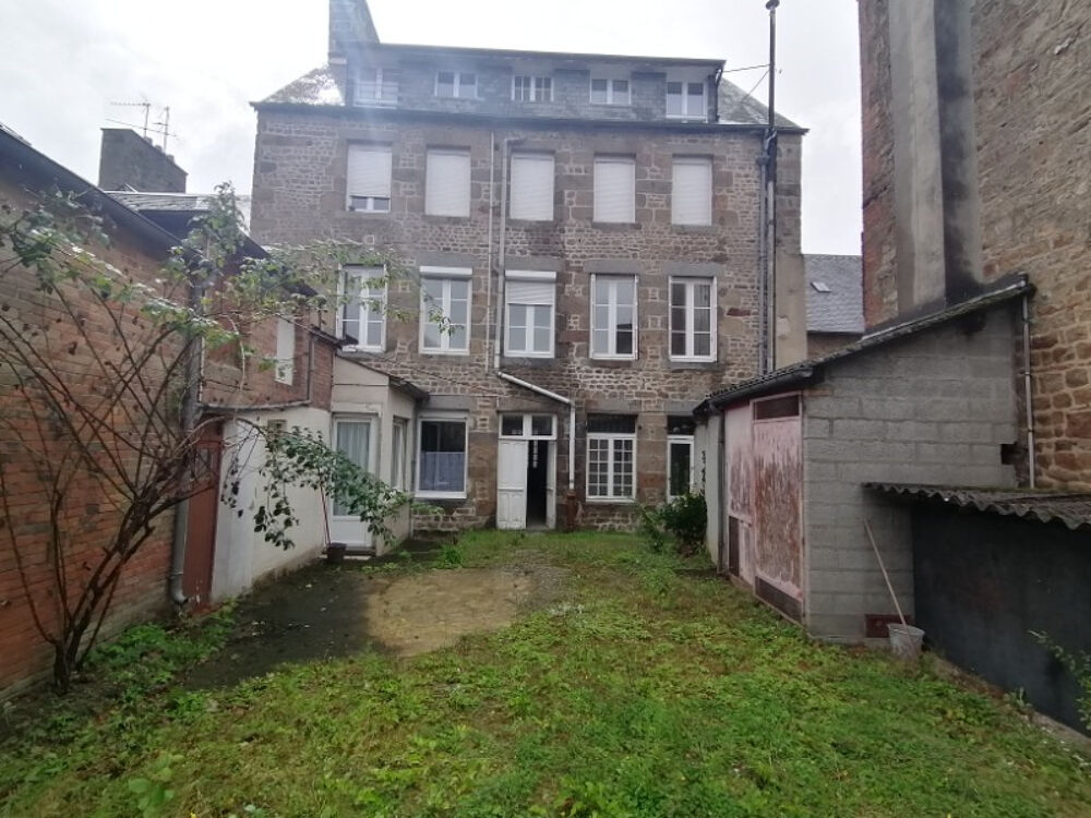Vente Maison 61600 LA FERTE MACE  Appartement avec local commercial  95m2 environ,   3 chambres,  et un  local commercial (44 m2) , PRIX 117 La ferte mace