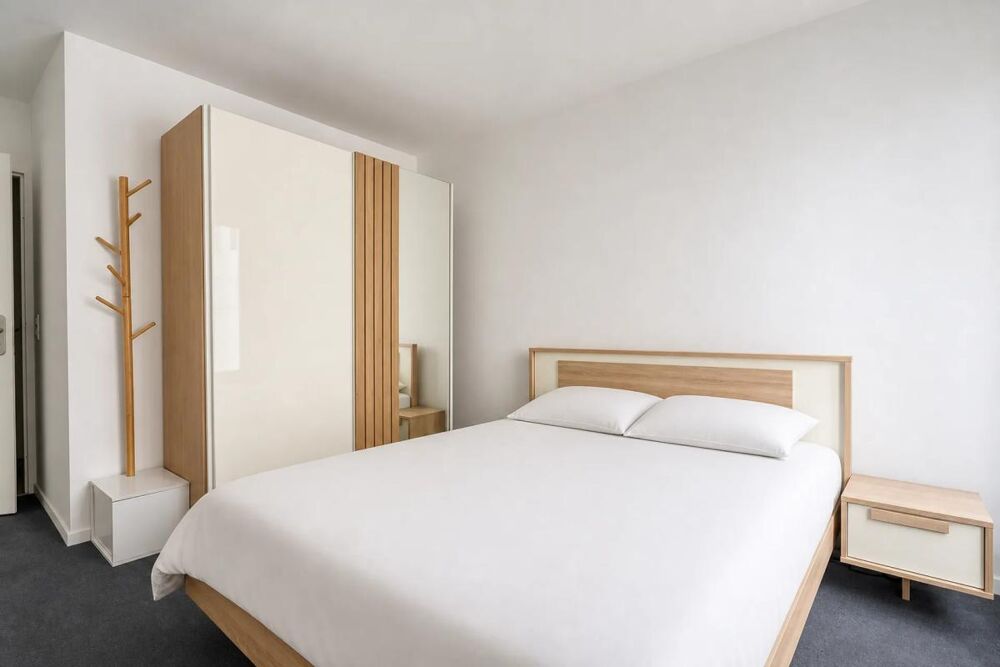 Chic T3 lumineux à Asnières, 63 m² avec balcon