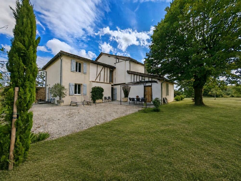 Maison de maître du XIX? siècle entièrement rénovée  262 m² sur 2 hectares  Eauze