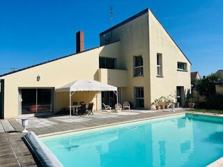  Maison à vendre 11 pièces 359 m²