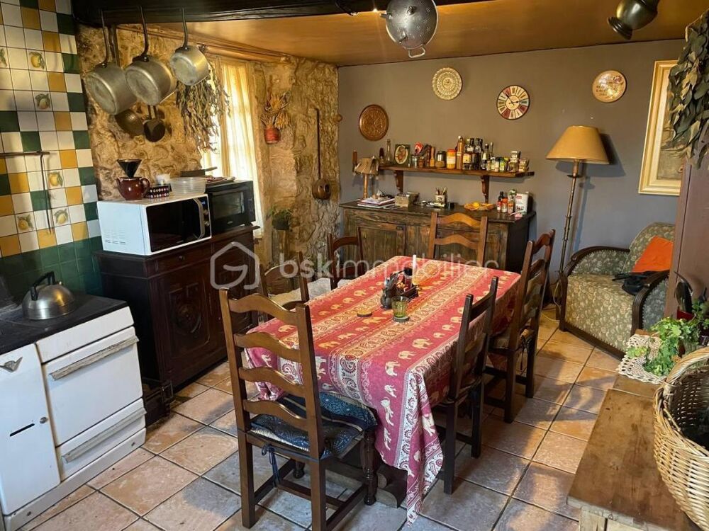 Vente Maison Maison de Village Authentique � 212m� de surface utile : 106 m� habitables + 106 m� � exploiter !!! Coustouges