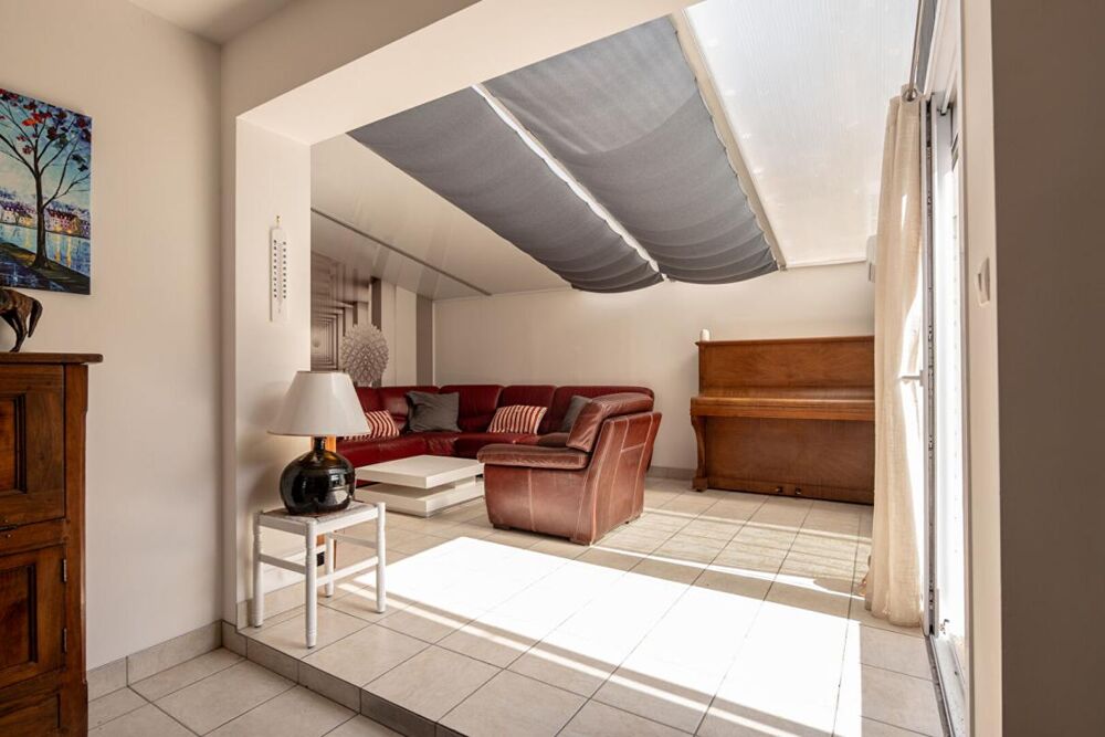 LIEUX UNIQUES ® x PROPRIÉTÉS PRIVÉES PROPOSE MAISON DE 2011 HYPER-CENTRE ROMORANTIN 94.09 M²
