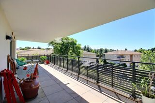 Vente Appartement Villeneuve-lès-Avignon EXCLUSIVITÉ  T4 de 89 m² avec terrasse de 29 m² plein Sud, vue Mont Ventoux 359 000 euros Villeneuve les avignon
